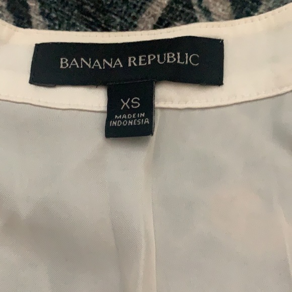 Banana Republic Cream Shirt XS - Picture 2 of 4